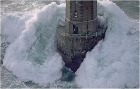 Tempête sur la pointe de Bretagne